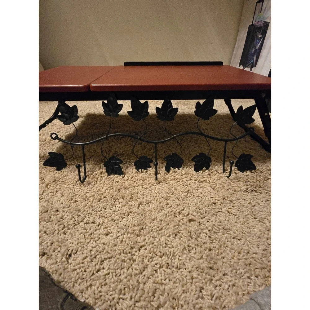 Vintage Style Black Wrought Iron Leaf Vine Wall Mounted Coat Rack 3 Hooks